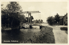 6757 Gezicht op de Hulksbrug over de Angstel te Abcoude (gemeente Abcoude-Proostdij), uit het noordwesten.
